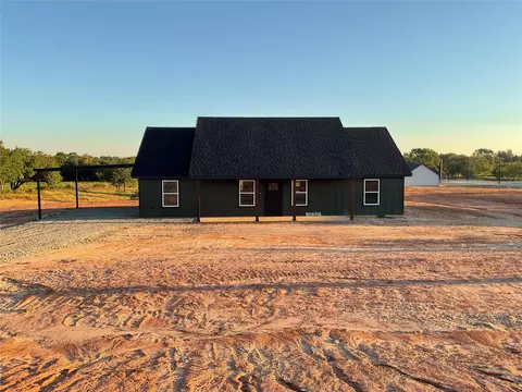 1030 Hereford Dr, Springtown, TX 76082