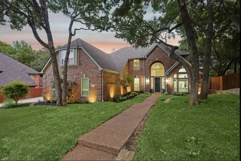 3553 Boxwood Dr, Grapevine, TX 76051