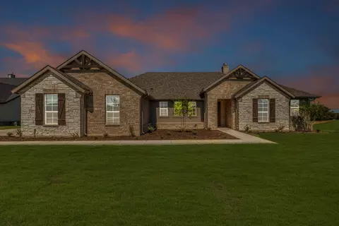60 Yosemite Trl, Valley View, TX 76272