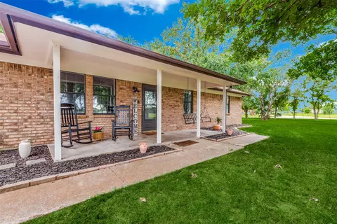 6374 Raymond Rd, Kaufman, TX 75142