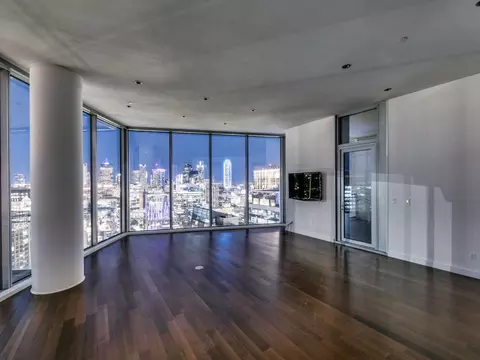 2900 Mckinnon St #2800, Dallas, TX 75201
