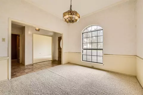 2300 Christopher Ln, Euless, TX 76040 photo 9