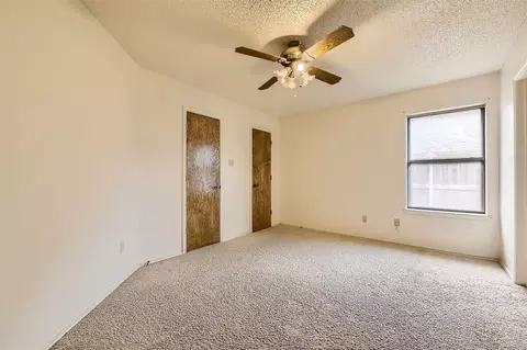 2300 Christopher Ln, Euless, TX 76040 photo 21