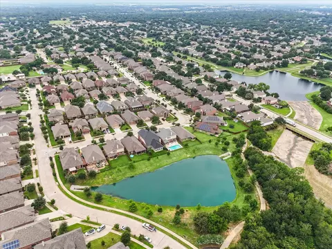 2704 Frontier Dr, Denton, TX 76210 photo 40