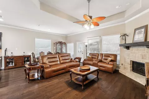 2704 Frontier Dr, Denton, TX 76210 photo 7
