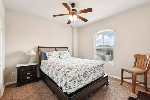 2704 Frontier Dr, Denton, TX 76210 photo 17