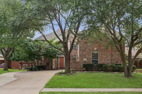 8021 Stonehill Dr, Plano, TX 75025