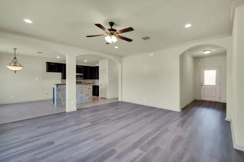 131 Sierra Dr, Waxahachie, TX 75167