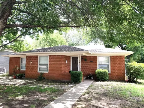 1015 Emery St, Denton, TX 76201