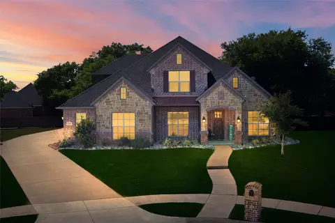 105 Water Garden Dr, Waxahachie, TX 75165