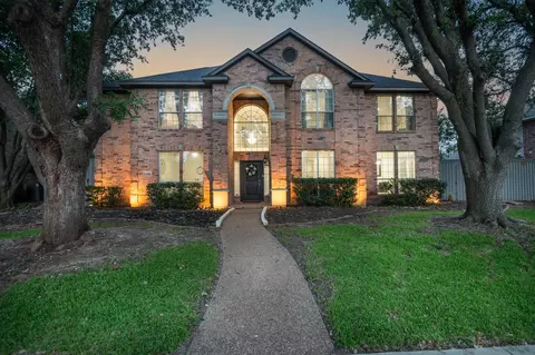 3716 Roxbury Ln, Plano, TX 75025