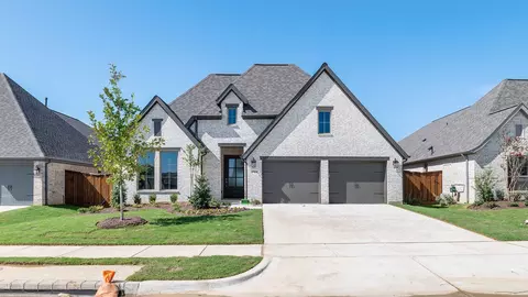 1814 Open Range Dr, Mansfield, TX 76063
