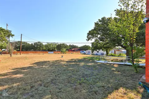 Exterior - 614 Sandy Ln, Clyde, TX 79510 photo 7 of 7