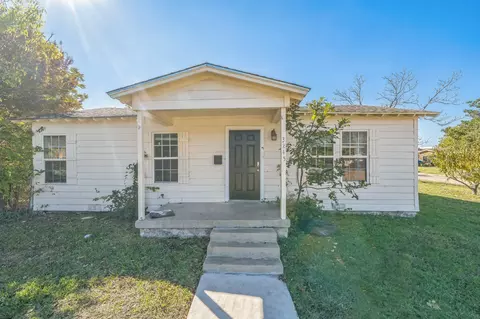 3245 Alta View St, Fort Worth, TX 76111