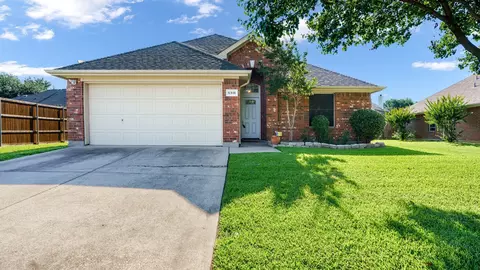5316 Fig Tree Ln, Grand Prairie, TX 75052