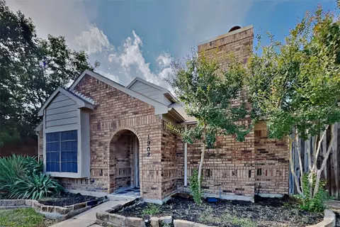 1902 Lavaca Ct, Carrollton, TX 75010