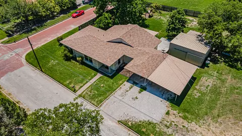 133 E Harris St, Dublin, TX 76446