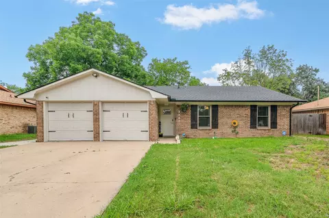 3321 Meadowlark Ln, Denton, TX 76209