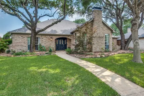6820 Robin Willow Ct, Dallas, TX 75248