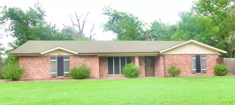 507 E Navasota St, Groesbeck, TX 76642