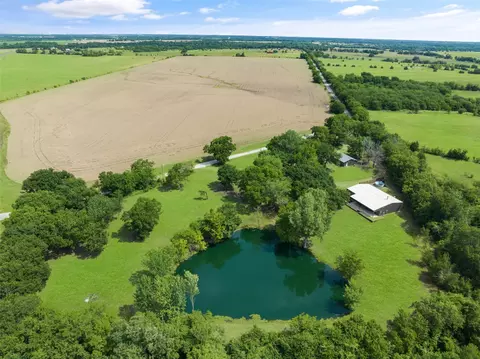 1867 County Road 4425, Whitewright, TX 75491