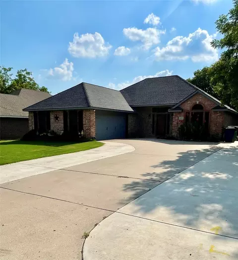 1605 N Mcdonald Ave, Decatur, TX 76234