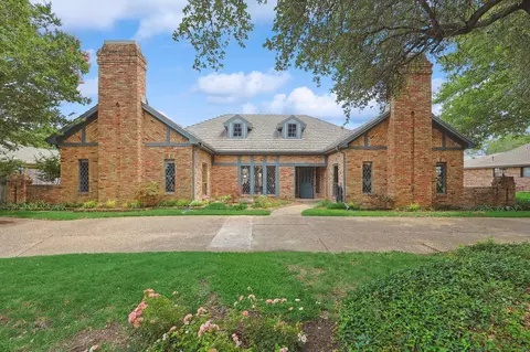 1908 Deerfield Dr, Plano, TX 75023
