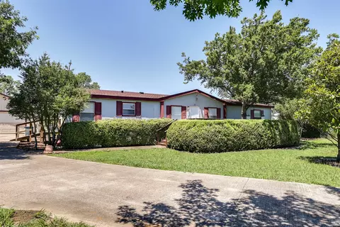 3179 Shady Creek Cir, Red Oak, TX 75154