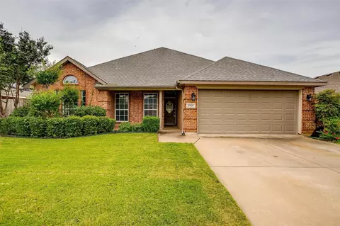 8920 Creede Trl, Fort Worth, TX 76118