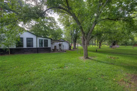 1805 W Frank St, Grand Saline, TX 75140