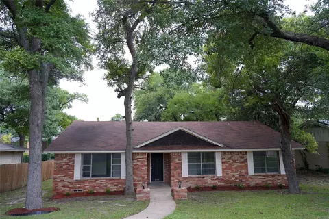 6115 N Jim Miller Rd, Dallas, TX 75228
