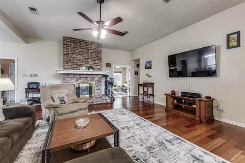 3317 Bermuda Dr, Rowlett, TX 75088 photo 6