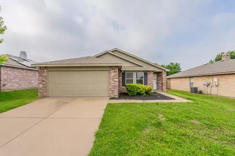 529 Magdalen Ave, Crowley, TX 76036