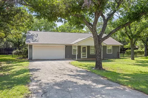 5100 Seminole Dr, Granbury, TX 76049