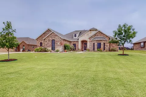 1849 Rolling Meadow Ln, Nevada, TX 75173