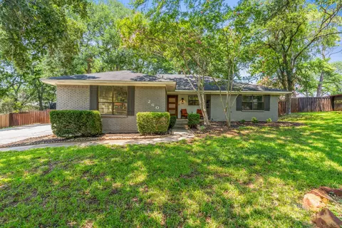 260 Oak St, Highland Village, TX 75077
