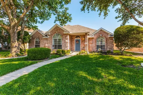 8414 Meadowview St, Rowlett, TX 75088
