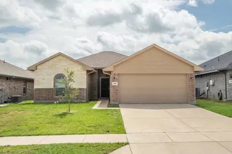 109 Columbia St, Farmersville, TX 75442