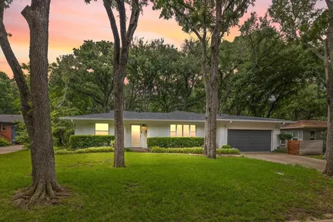 1300 Wilshire Blvd, Arlington, TX 76012
