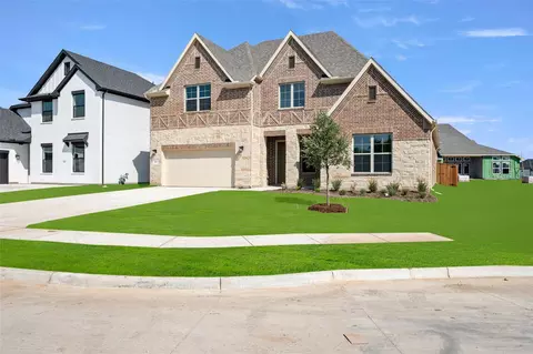 16824 Massawana Dr, Fort Worth, TX 76247