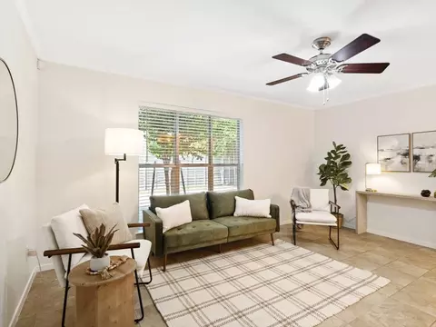 4211 Holland Ave #101, Dallas, TX 75219