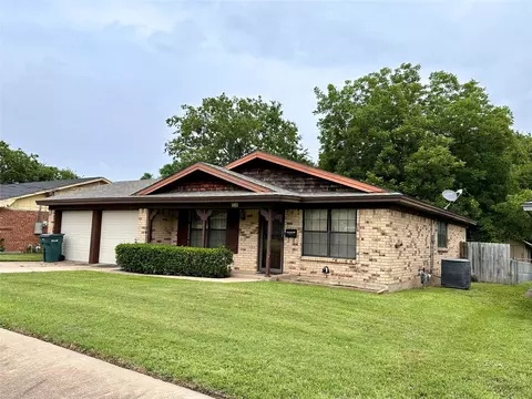519 Patricia Dr, Sherman, TX 75090