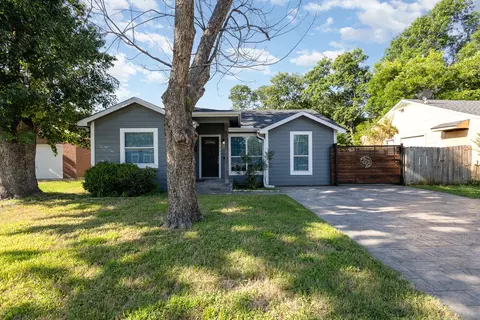 1105 Birch St, Grand Prairie, TX 75050