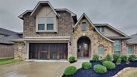 2764 Lisa Maria St, Burleson, TX 76028