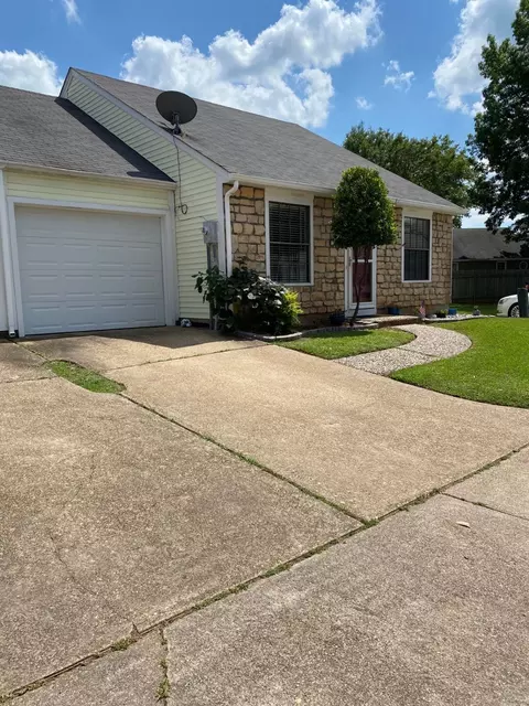32 Colony Park Dr, Shreveport, LA 71115