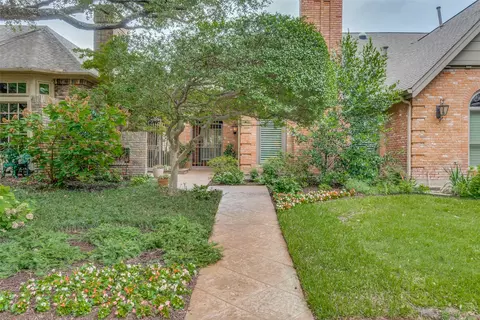 12527 Degas Ln, Dallas, TX 75230
