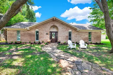 912 Sandalwood Ave, Richardson, TX 75080