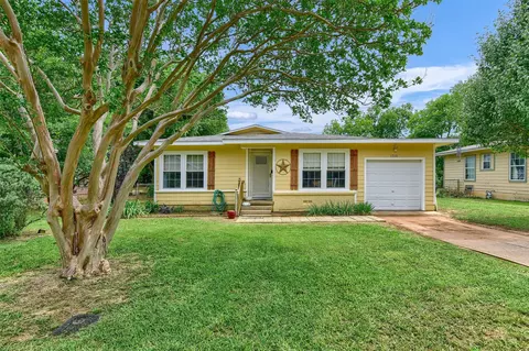 1710 W Elm St, Denison, TX 75020