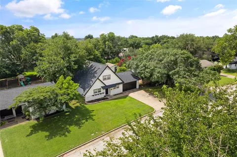 317 Lena Ln, Burleson, TX 76028