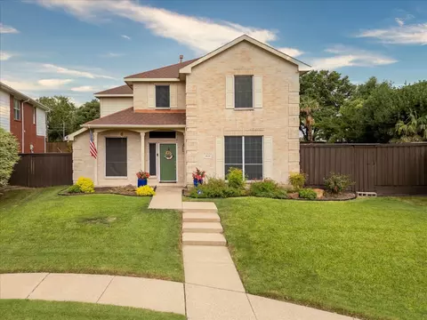 2525 Redfield Dr, Mesquite, TX 75181